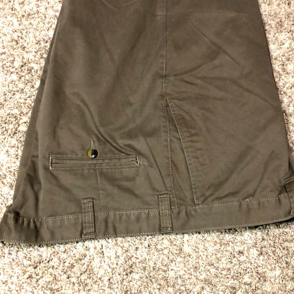 Haggar khaki slacks 42x30 - Picture 2 of 5